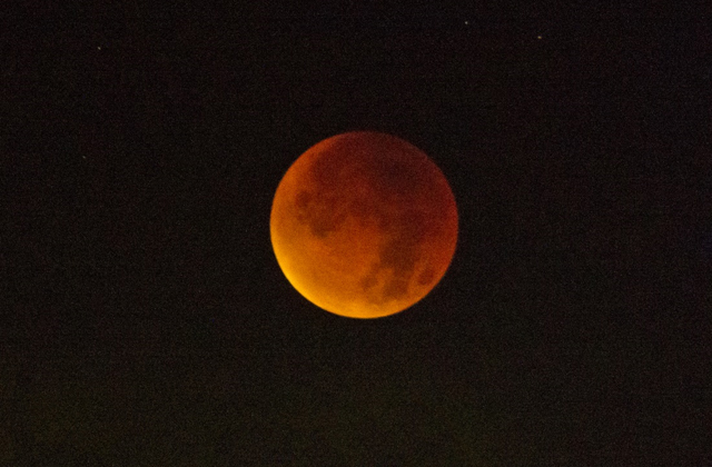 Zdjęcie: Zaćmienie księżyca Autor: Mariusz Łukaszewski